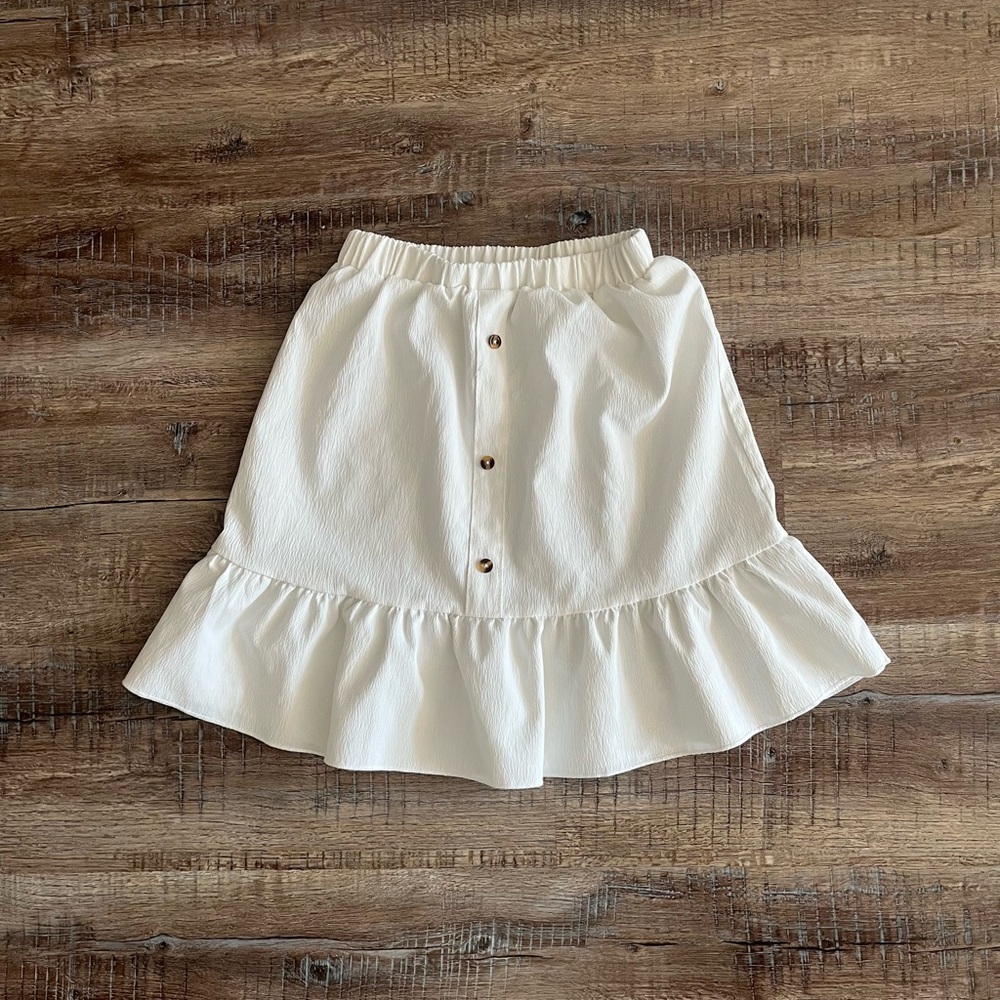 XS white mini skirt